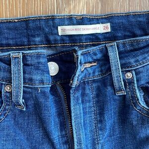 721 Levi’s skinny ankle jeans - size 26